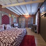 El Mirador Hotel