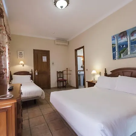 El Mirador 3*